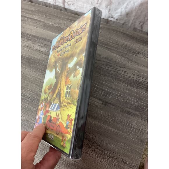 2003 The Bellflower Bunnies Vol. 1: Room to Move & Carnival DVD SEALED - Picture 2 of 5